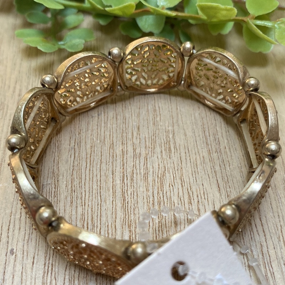 🎉HP🎉 Pomina Filigree Stretch Bracelet 💗 Antique Gold - Picture 6 of 8
